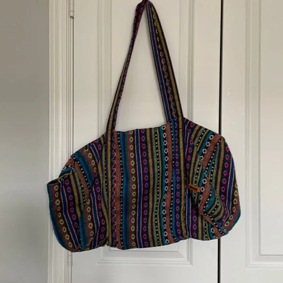 Weekender - Picture 1 of 3